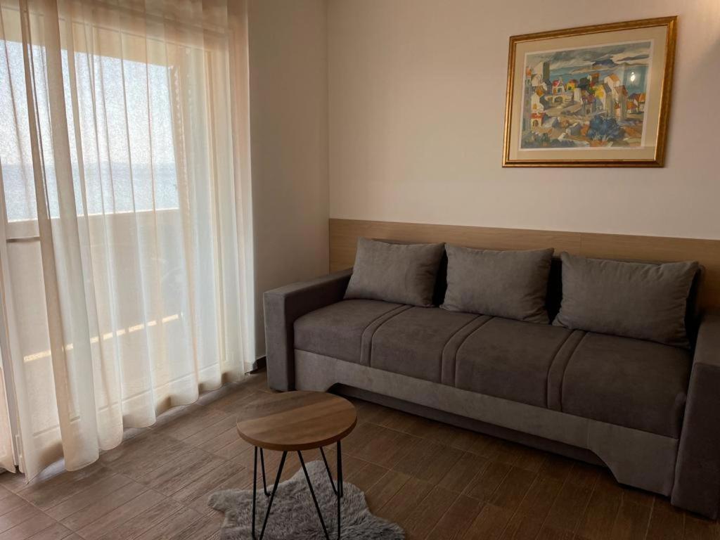 Apartments Vukovic 珀德垂那 外观 照片